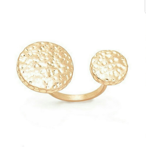 💥SOLD💥Hammered Boho Ring Set - Picture 6 of 8